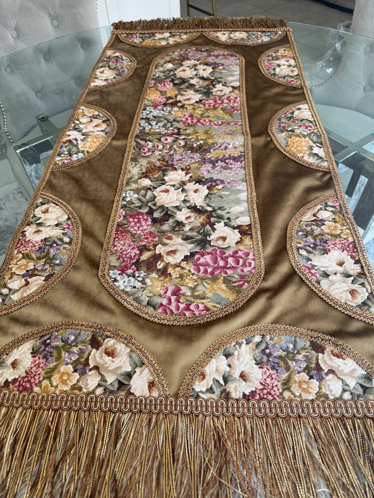 Baroque Floral Tapestry Table Runner – Gold Trim & Tassel Fringe (40 in)