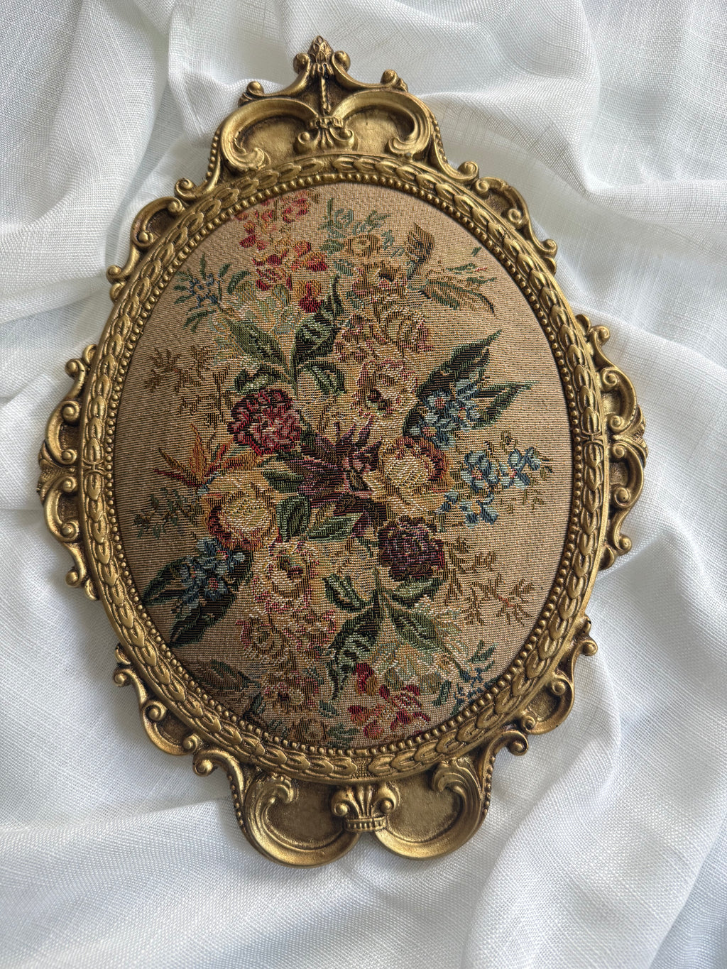 Baroque Oval Floral Gobelin Wall Decor – Set of 2